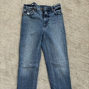 Gap Sky High Cheeky Straight Jean